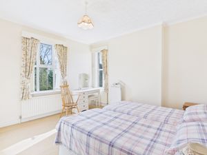Bedroom- click for photo gallery